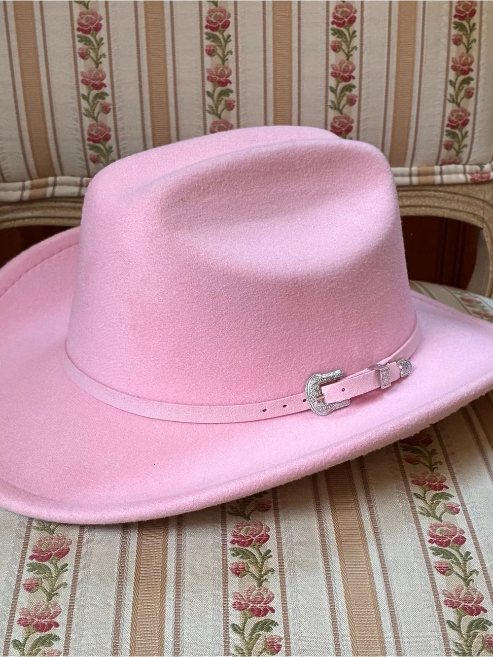 Kids Pink Felt Cowboy Hat - Stylish Sun & Play Accessory